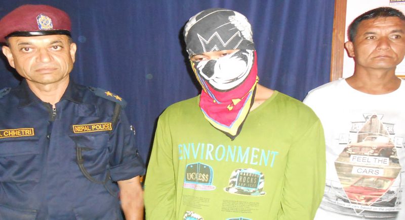 Hembd-Thapa-800x436